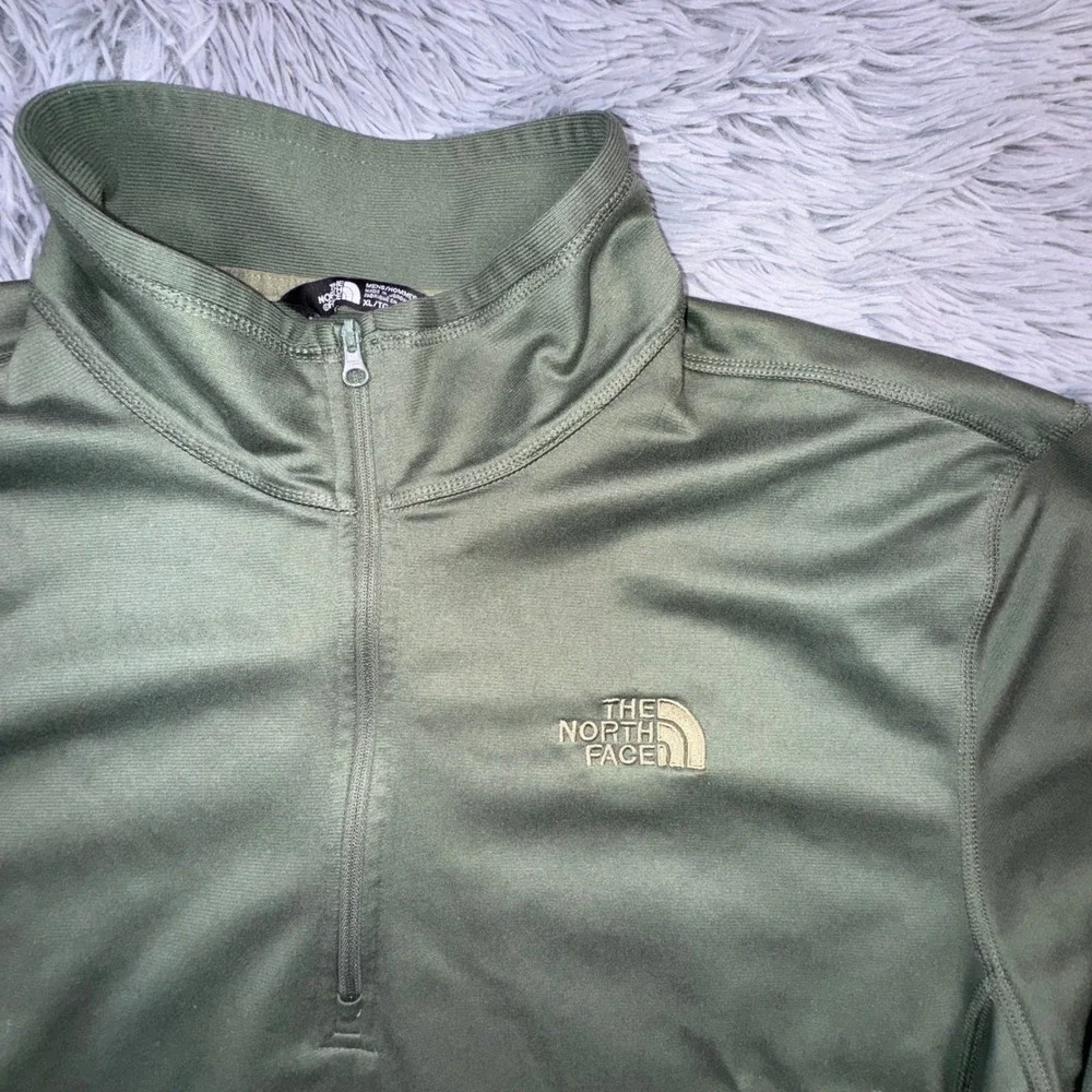 The North Face Men's XL Versitas 1/4-Zip Pullover Utility Green Performance Tech